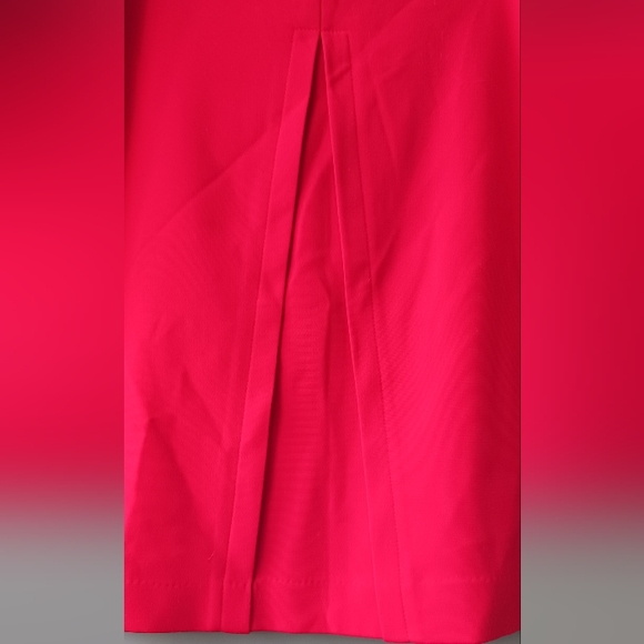 Anne Klein size 4 A-line red skirt with lining, side zipper - Picture 2 of 5